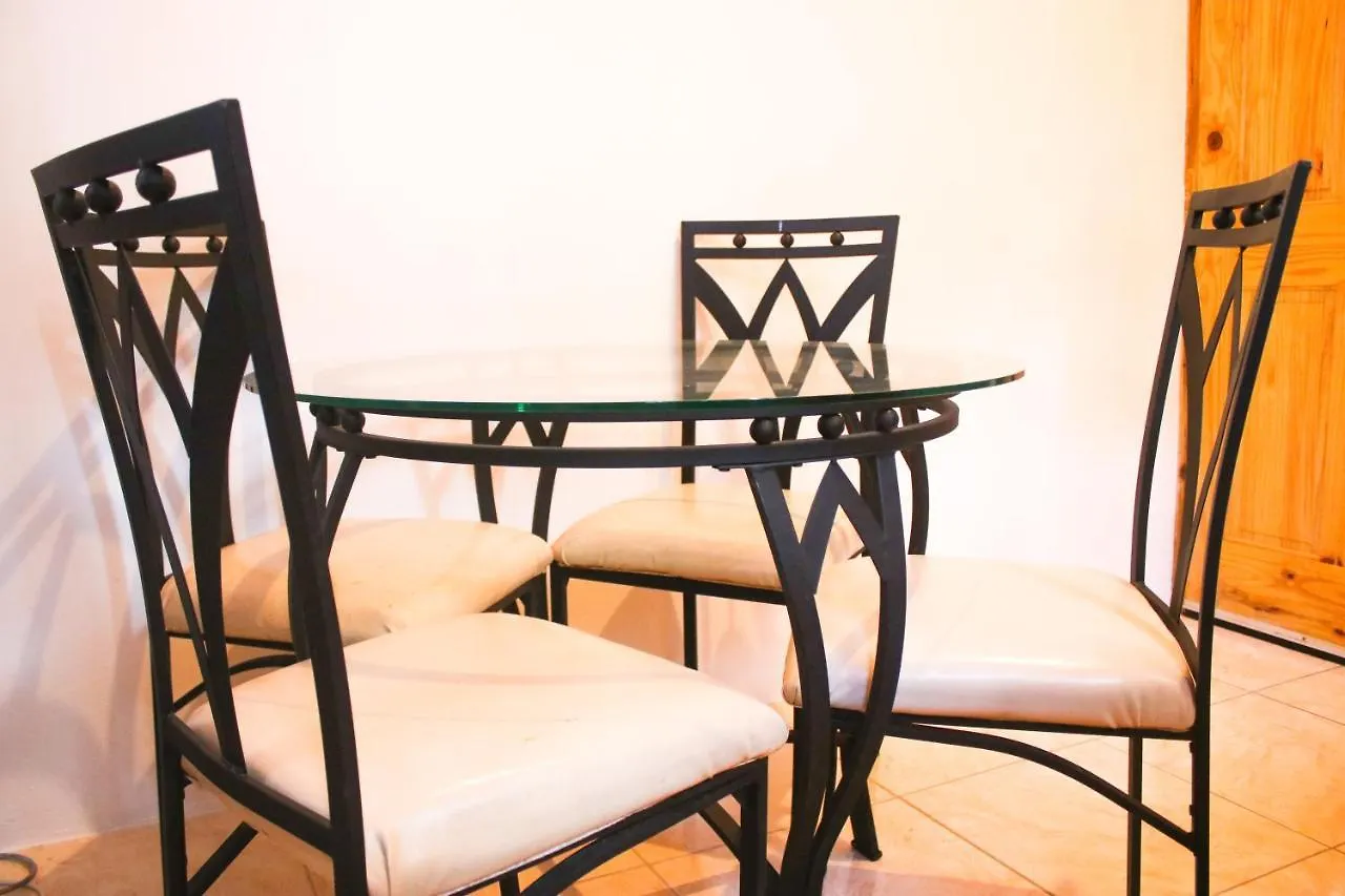 Van Villa Guesthouse Negril Jamaica
