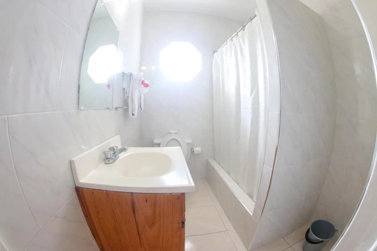 Van Villa Guesthouse Negril