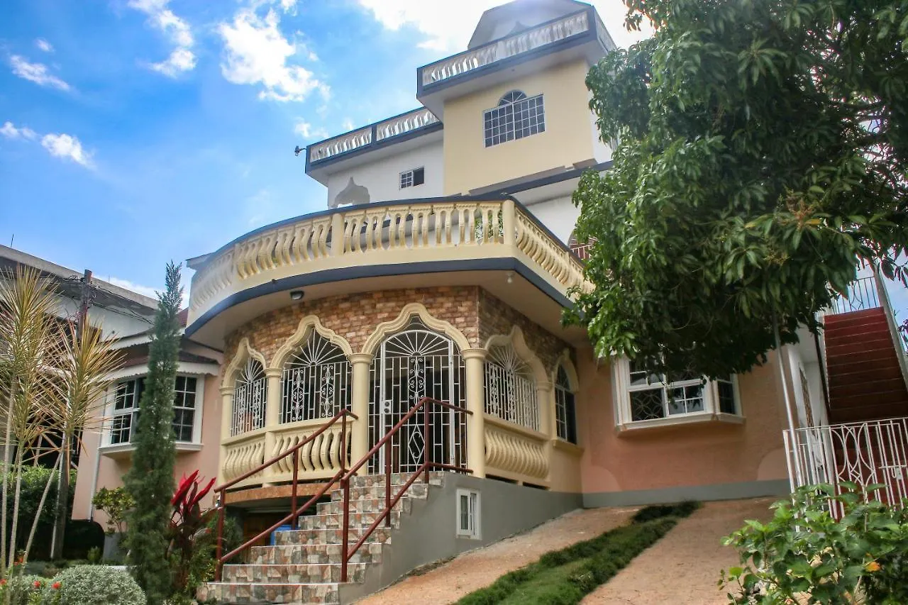 Van Villa Guesthouse Negril
