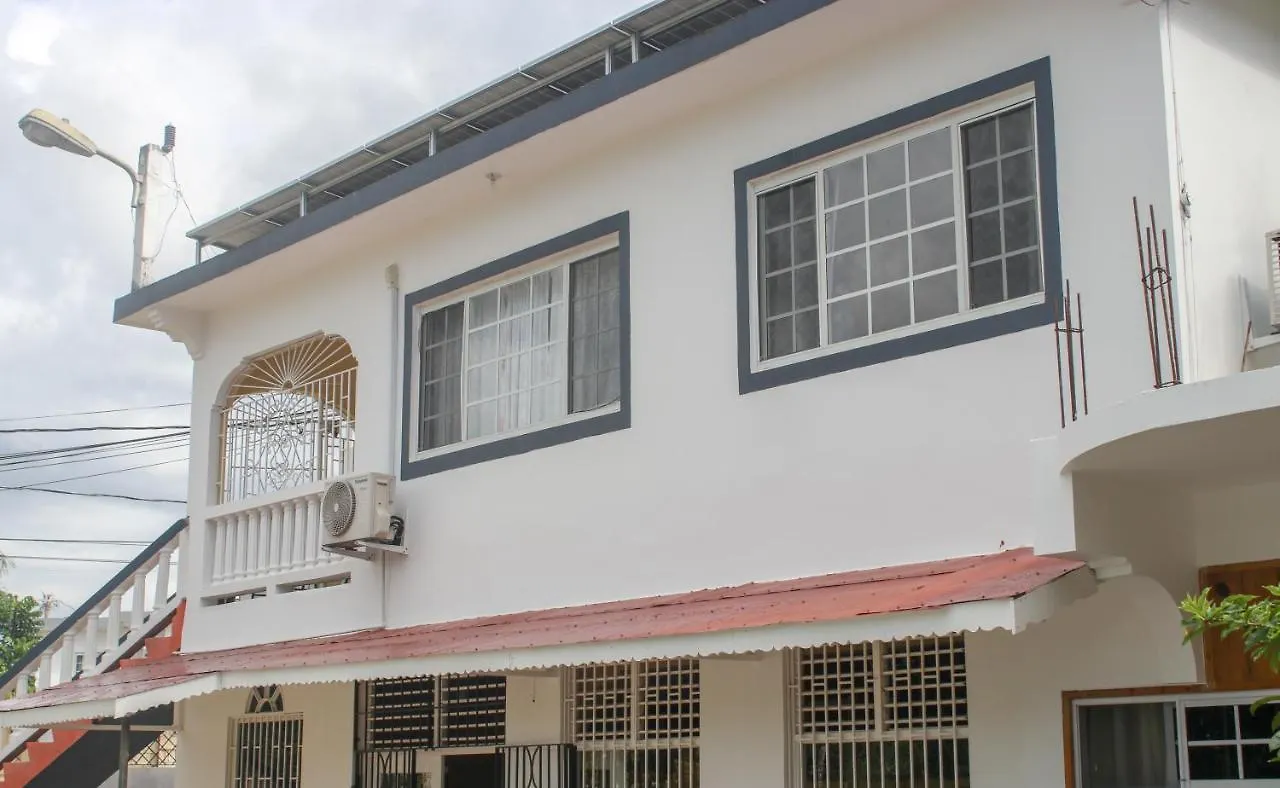 Van Villa Guesthouse Negril